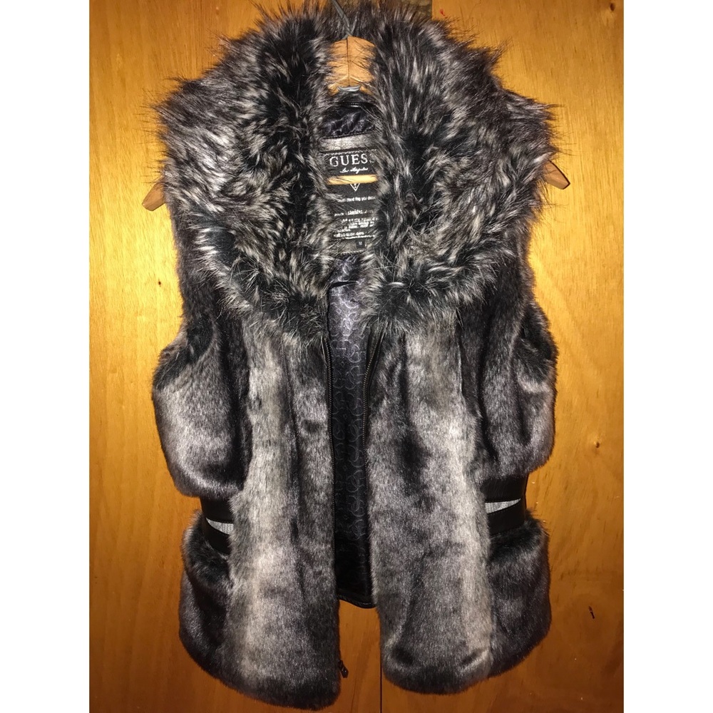 Faux fur GUESS brand vest in EXCELLENT condition